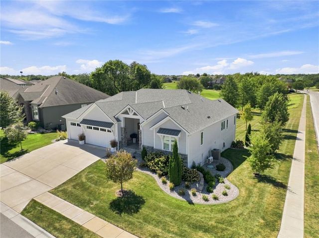 1210 Metfield Lane, Raymore, MO 64083