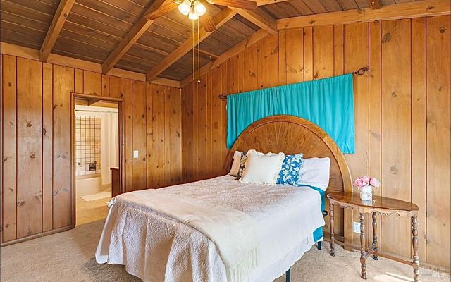 3771 Country Club Dr, Clearlake, CA 95422