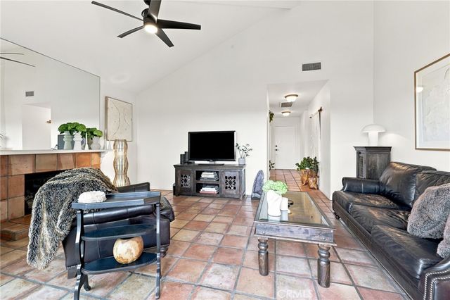 701 Blue Oak Avenue, Newbury Park, CA 91320