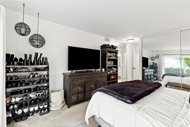 701 Blue Oak Avenue, Newbury Park, CA 91320
