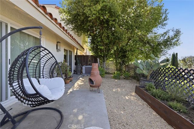 701 Blue Oak Avenue, Newbury Park, CA 91320
