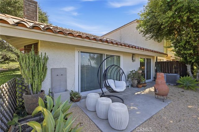 701 Blue Oak Avenue, Newbury Park, CA 91320
