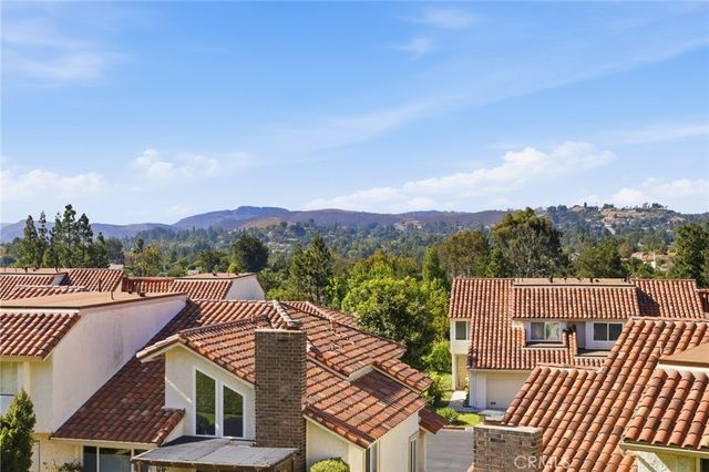 701 Blue Oak Avenue, Newbury Park, CA 91320