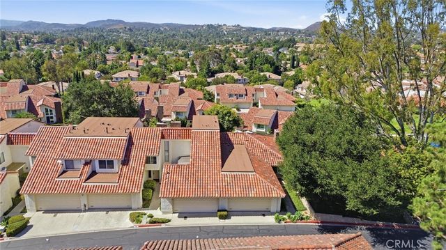 701 Blue Oak Avenue, Newbury Park, CA 91320