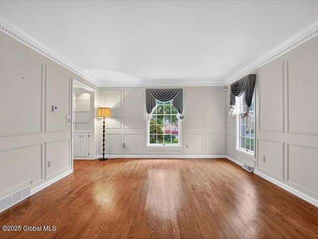 3077 New Williamsburg Drive, Guilderland, NY 12303