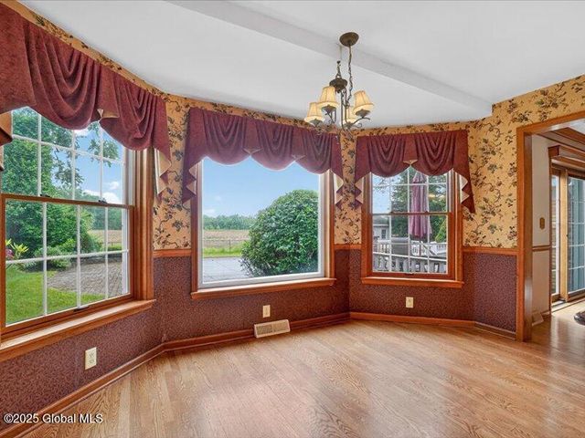 3077 New Williamsburg Drive, Guilderland, NY 12303