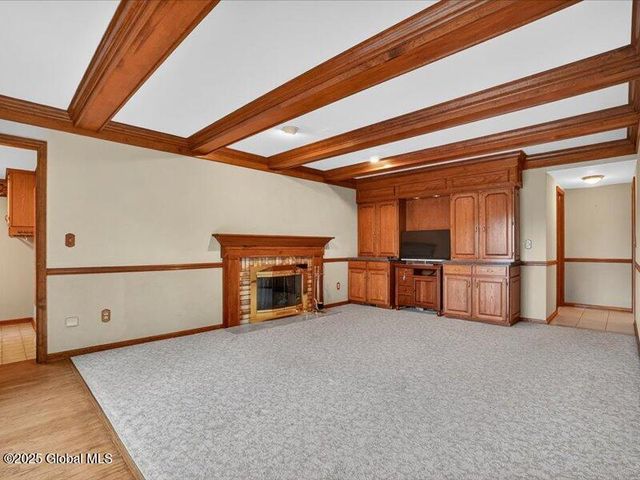 3077 New Williamsburg Drive, Guilderland, NY 12303