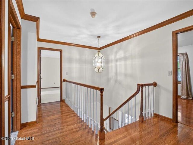 3077 New Williamsburg Drive, Guilderland, NY 12303