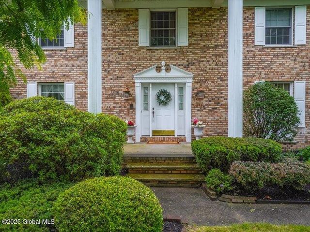 3077 New Williamsburg Drive, Guilderland, NY 12303