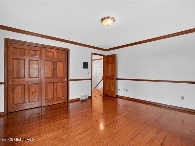 3077 New Williamsburg Drive, Guilderland, NY 12303