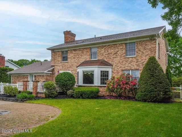 3077 New Williamsburg Drive, Guilderland, NY 12303