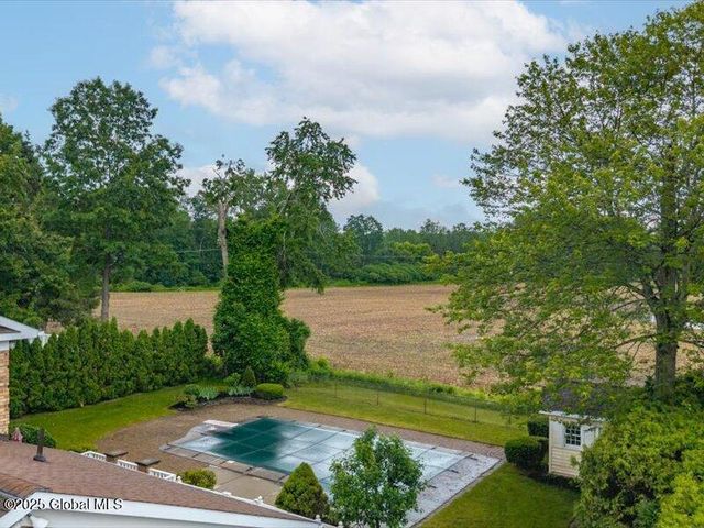 3077 New Williamsburg Drive, Guilderland, NY 12303
