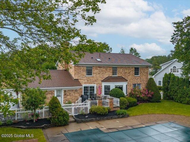 3077 New Williamsburg Drive, Guilderland, NY 12303