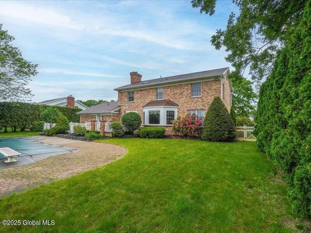 3077 New Williamsburg Drive, Guilderland, NY 12303