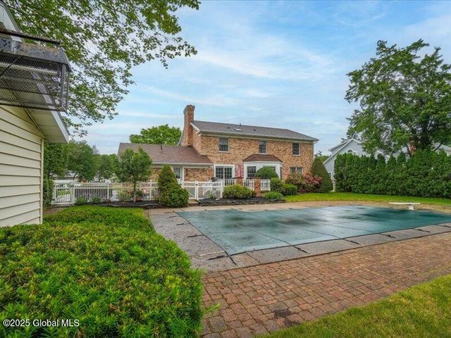 3077 New Williamsburg Drive, Guilderland, NY 12303