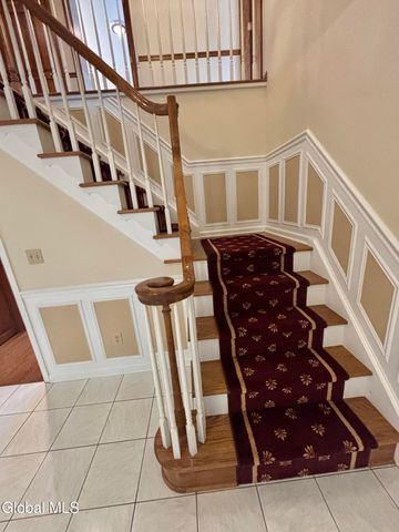 3077 New Williamsburg Drive, Guilderland, NY 12303