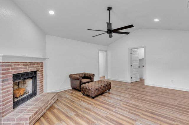 15630 Brittain Court, Lindale, TX 75771