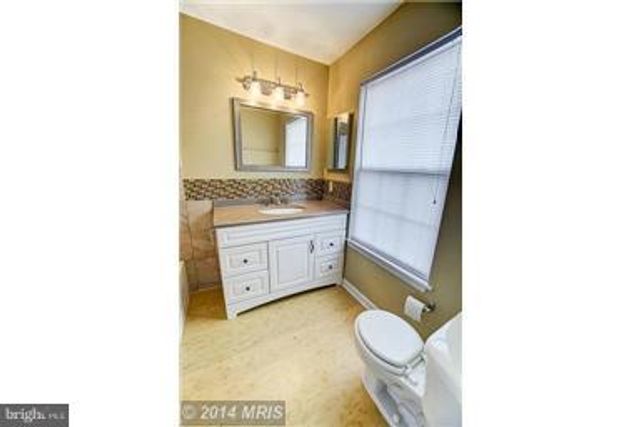 22932 REGENT TER, Sterling, VA 20166