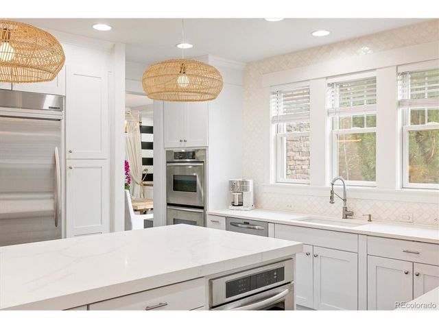 650 Ivanhoe St, Denver, CO 80220