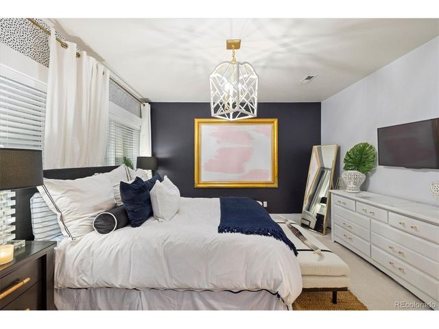650 Ivanhoe St, Denver, CO 80220