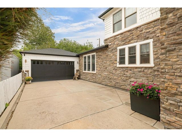 650 Ivanhoe St, Denver, CO 80220