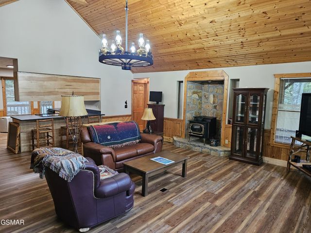 3434 Rocky Ridge Road, Cosby, TN 37722
