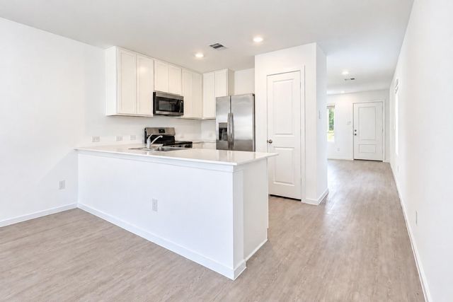 10947 Independence Road, Cleveland, TX 77328