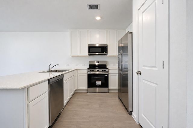 10947 Independence Road, Cleveland, TX 77328