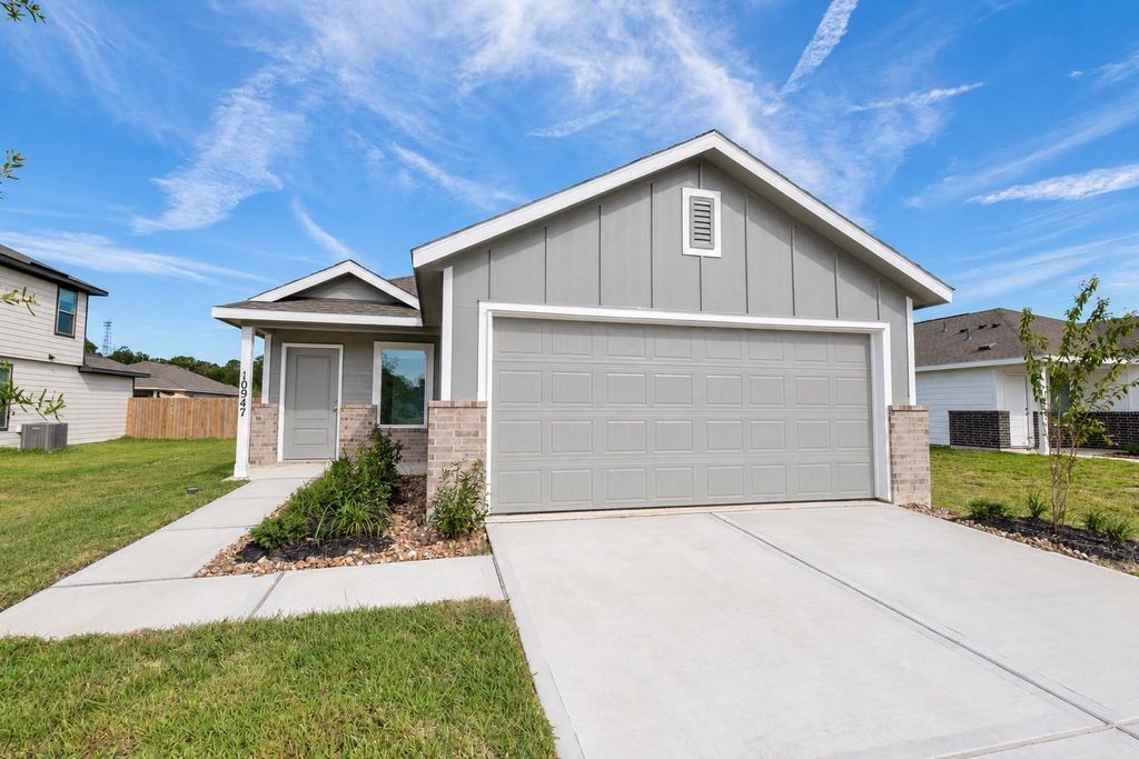 10947 Independence Road, Cleveland, TX 77328