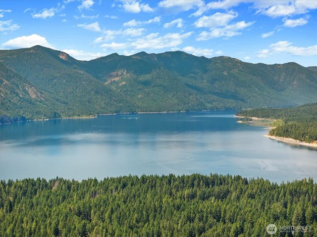 360 Bunker Road, Ronald, WA 98940