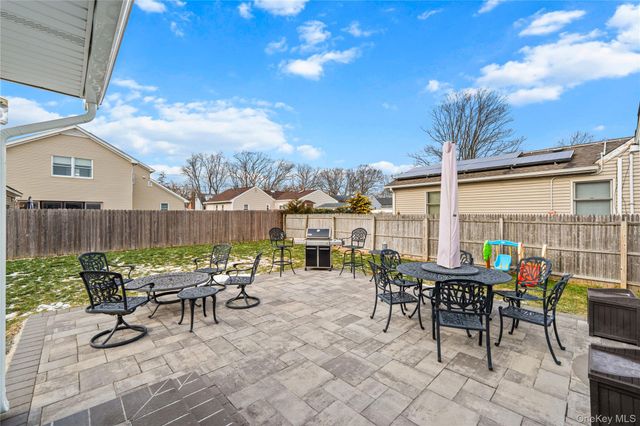 64 Nehring Avenue, Babylon, NY 11702