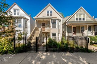 3320 W Warner Avenue 2, Chicago, IL 60618