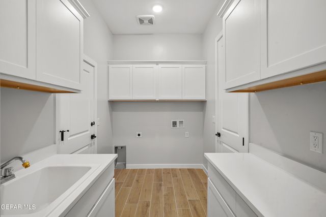708 Tranquil Court, Horizon City, TX 79928
