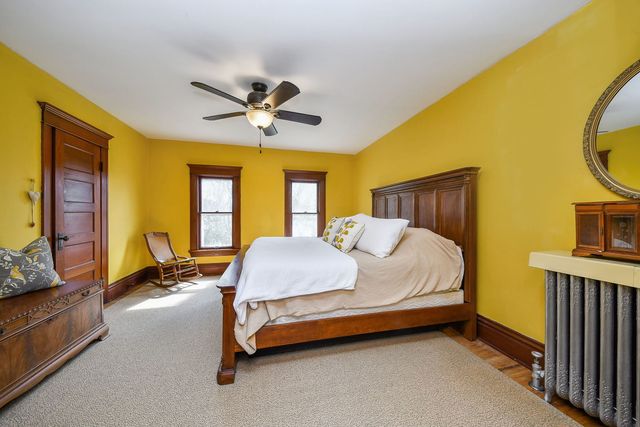 55 N Madison Street, Oswego, IL 60543