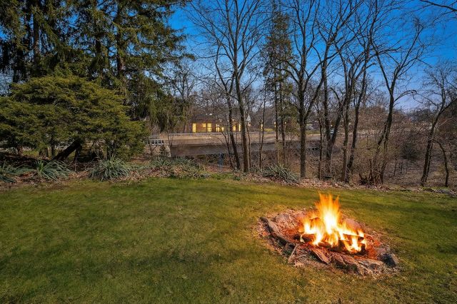 55 N Madison Street, Oswego, IL 60543