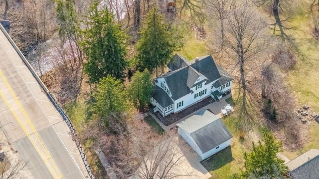 55 N Madison Street, Oswego, IL 60543