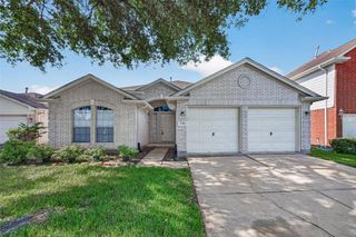 1706 Teal Run Place Drive, Fresno, TX 77545