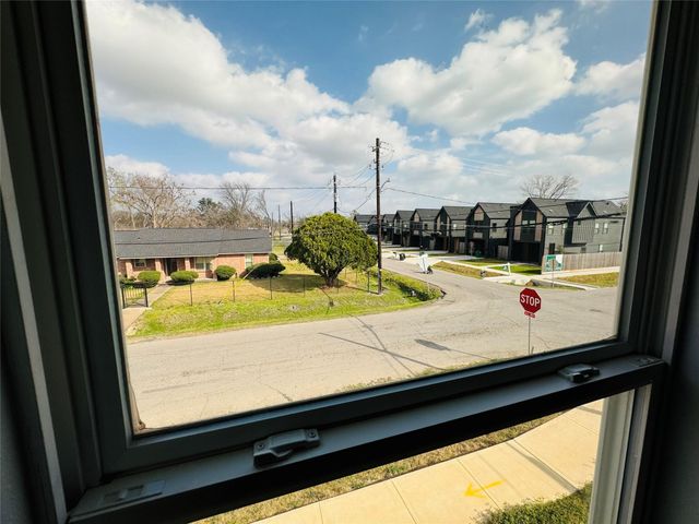 7989 Sunbury Street A, Houston, TX 77028