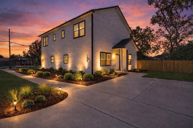 7989 Sunbury Street A, Houston, TX 77028