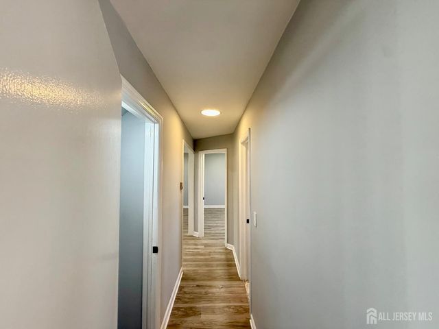 35 N Fiat Avenue, Iselin, NJ 08830