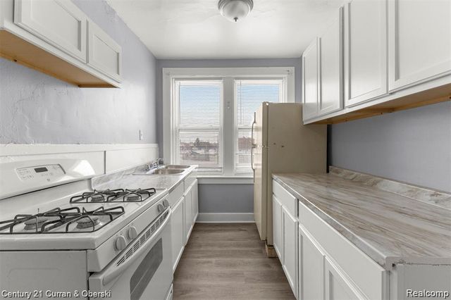 1705 Oakman Blvd, Detroit, MI 48238