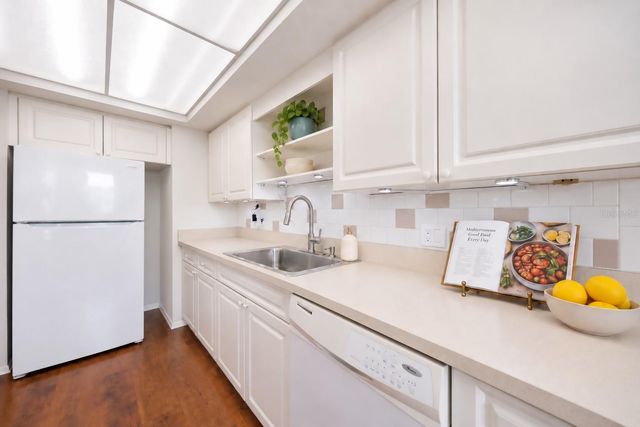 2507 BENEVA ROAD 6, Sarasota, FL 34232