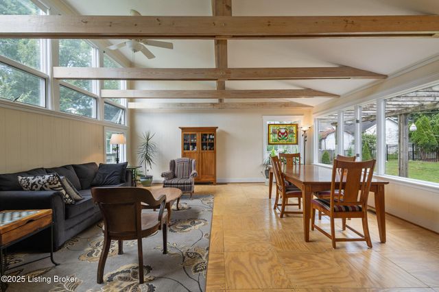 415 Oread Rd, Louisville, KY 40207