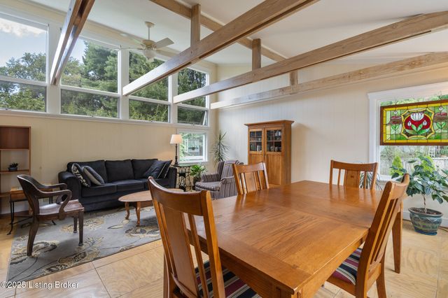 415 Oread Rd, Louisville, KY 40207