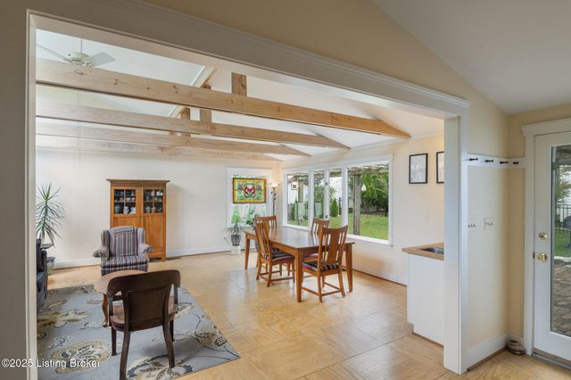 415 Oread Rd, Louisville, KY 40207