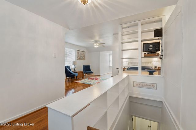 415 Oread Rd, Louisville, KY 40207