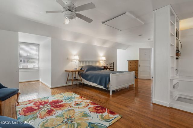 415 Oread Rd, Louisville, KY 40207