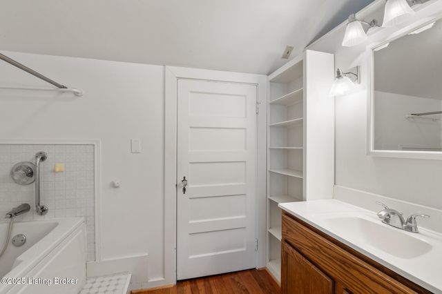 415 Oread Rd, Louisville, KY 40207