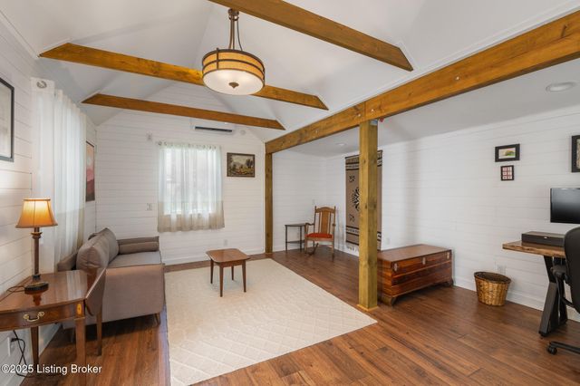 415 Oread Rd, Louisville, KY 40207