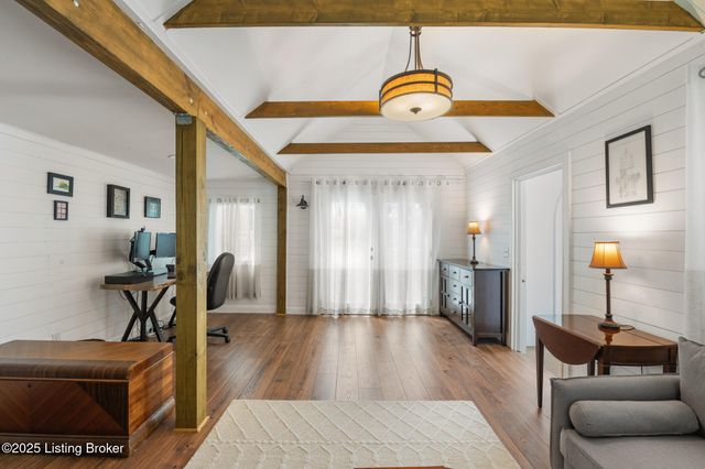 415 Oread Rd, Louisville, KY 40207